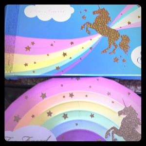 Too faced life’s a festival palette